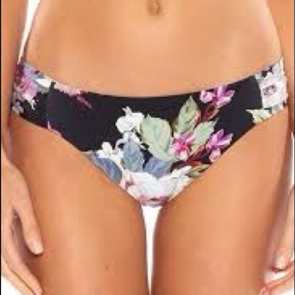 BECCA - NWOT Floral Tab Side Hipster Bikini Bottom